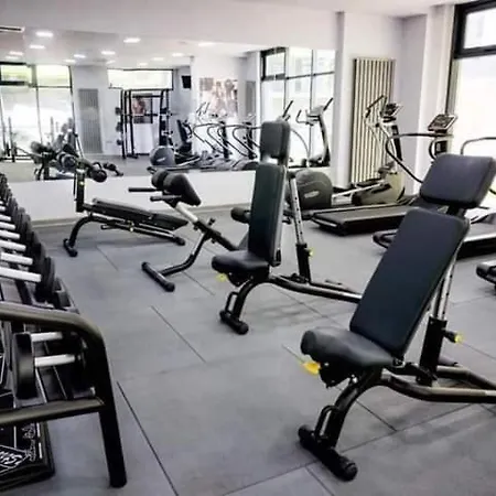 Luxury In Cu Piscina Interioara Sauna Gym Jacuzzi Langa Plaja *